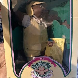 Vintage 1985 Cabbage Patch Kids Yellow Outfit Doll in box